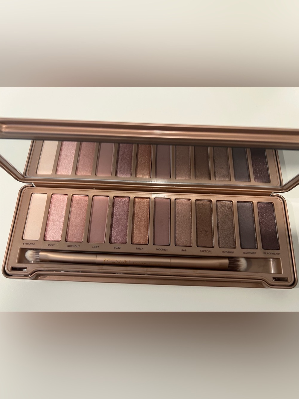 NWOB Urban Decay Naked3 Soft Pink Eyeshadow Palette